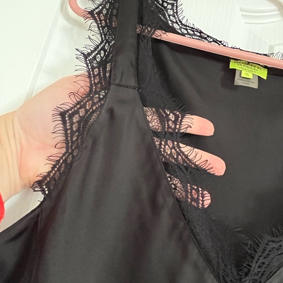 Stella and Dot black lace camisole style tank - Picture 2 of 5